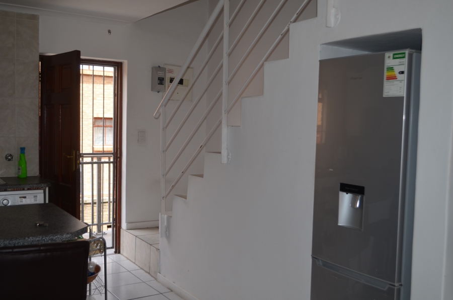 To Let 2 Bedroom Property for Rent in Brackenfell Central Western Cape